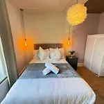 A4-1St Floor 3 Bed Flat Near Elephant And Castle