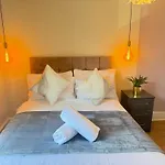 A4-1St Floor 3 Bed Flat Near Elephant And Castle